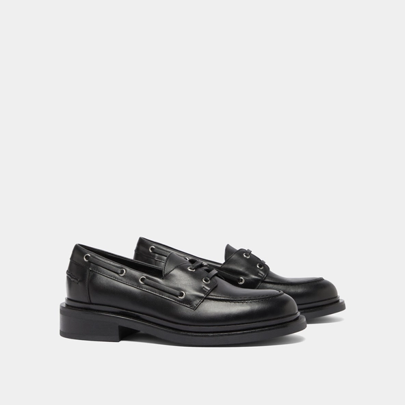 Thick lace-up Derbies in black leather | PAOLO