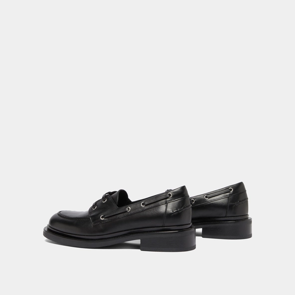 Thick lace-up Derbies in black leather | PAOLO