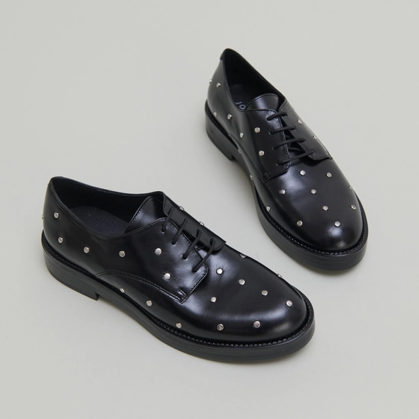 Derbies with silver details in black leather | ASTOU