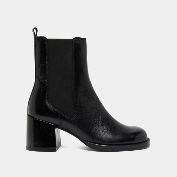 Heeled ankle boots with elastics in black distressed leather | BIENVUE