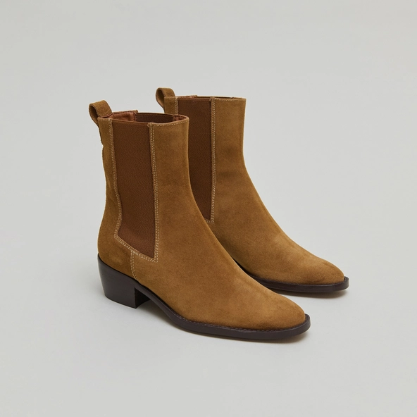 Lowboots with elastics in cognac suede | MAEVA