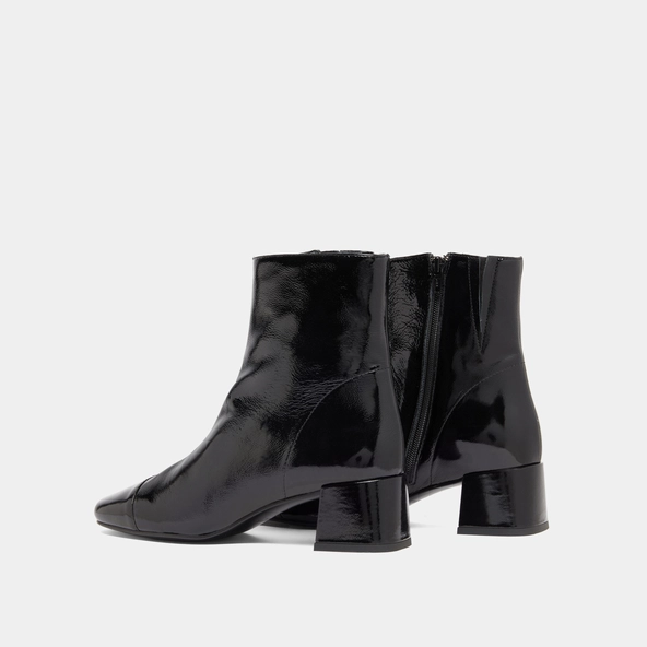 Ankle boots with zips in black pleated patent leather | DOMENICA